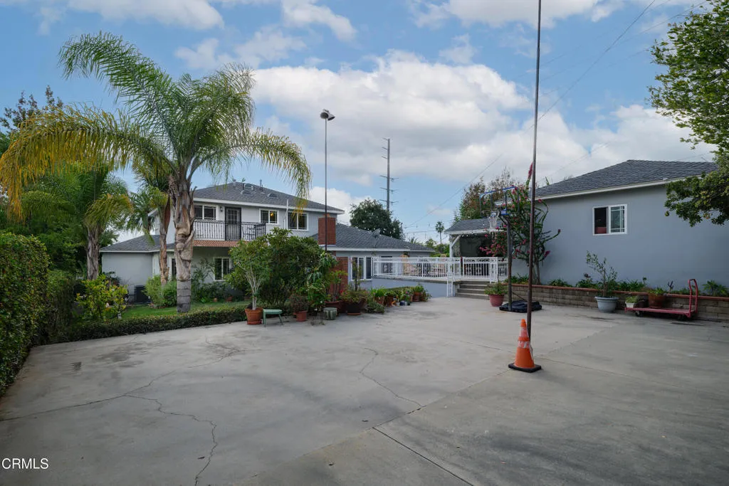 941 Chehalem Road, La Canada Flintridge, California 91011 home-pic-52